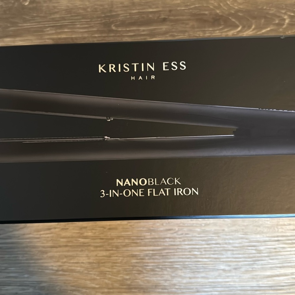 Kristin Ess Hair flat iron